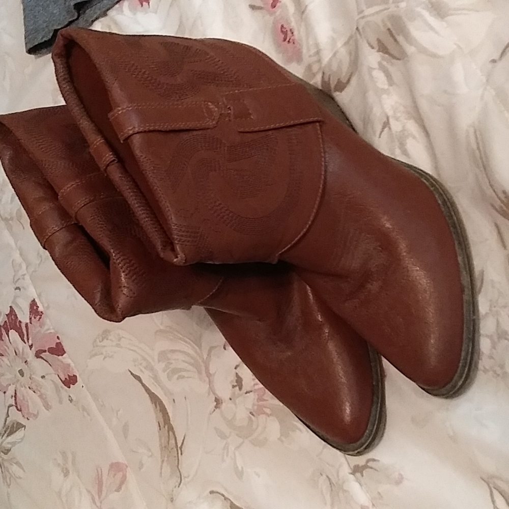 Women's boots